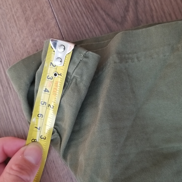 2/$25 Zara Trafaluc army green shorts size 4 - Picture 16 of 16